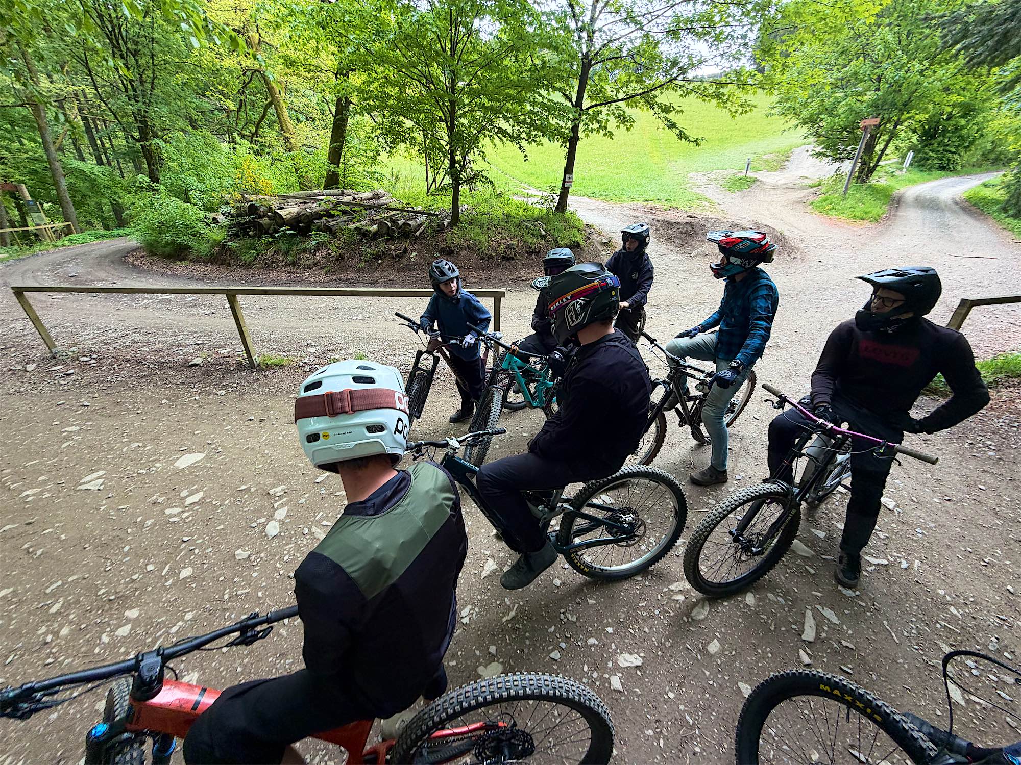 SteilKurvenFreunde – Bikepark Ride